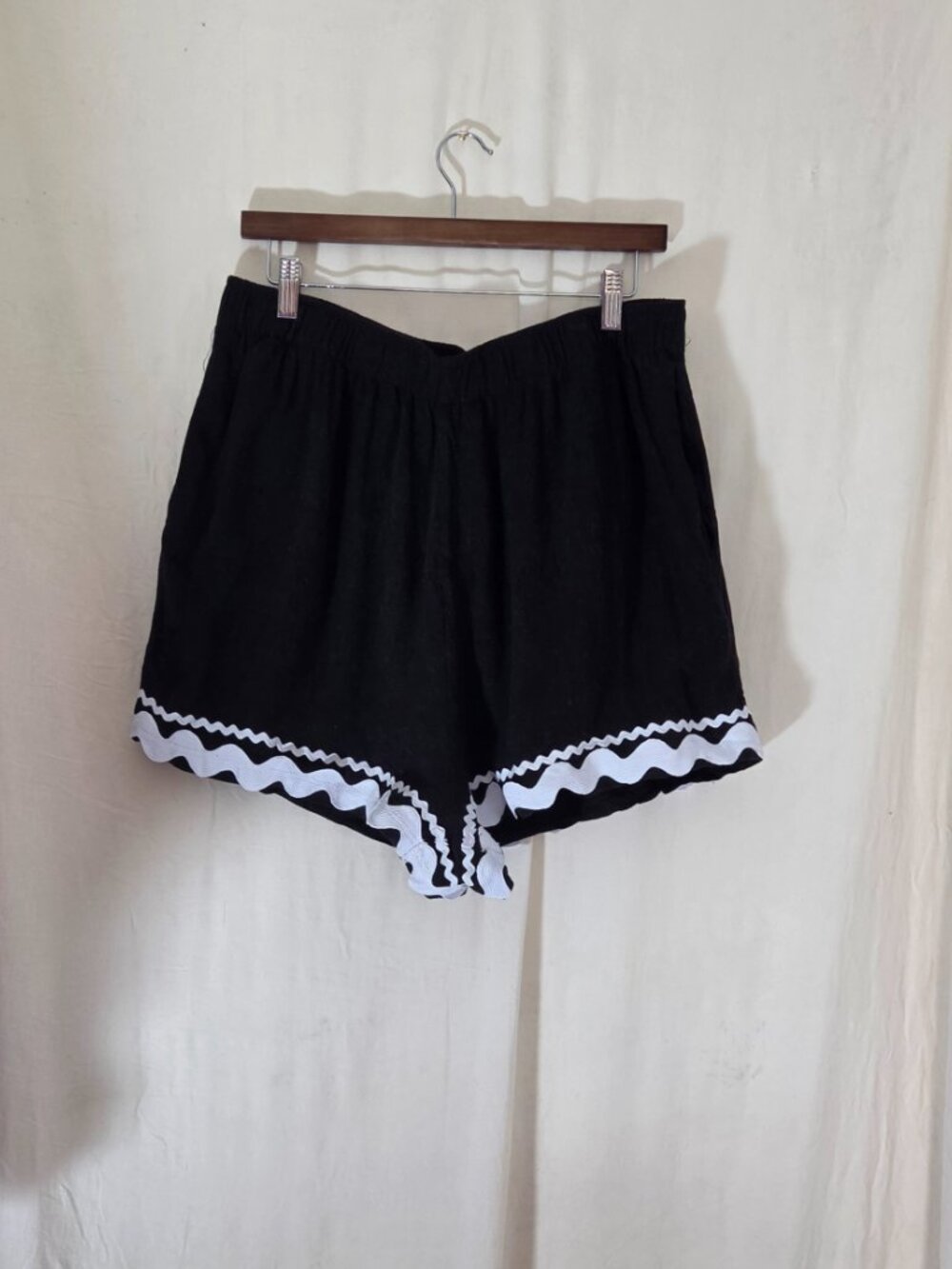 Black Ric Rac Trim Two-Piece (ASOS) US 12 - Picture 7 of 9